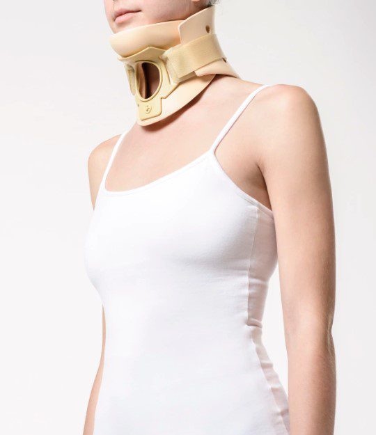 Collar Cervical Filadelfia con Abertura Traqueal - Imagen 2